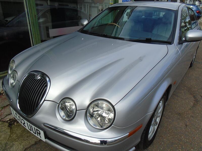 View JAGUAR S-TYPE 2.5 V6 SE 