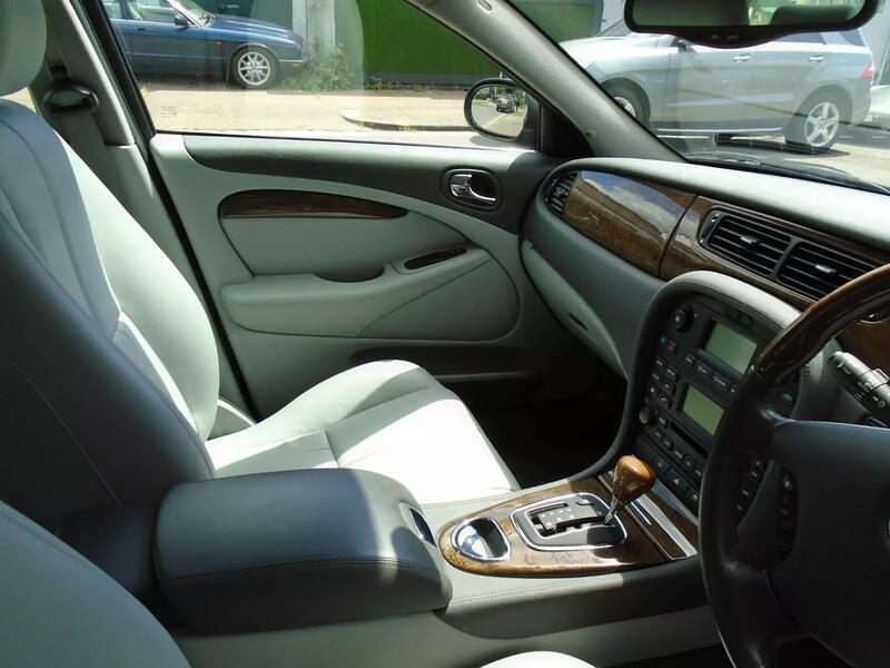 JAGUAR S-TYPE