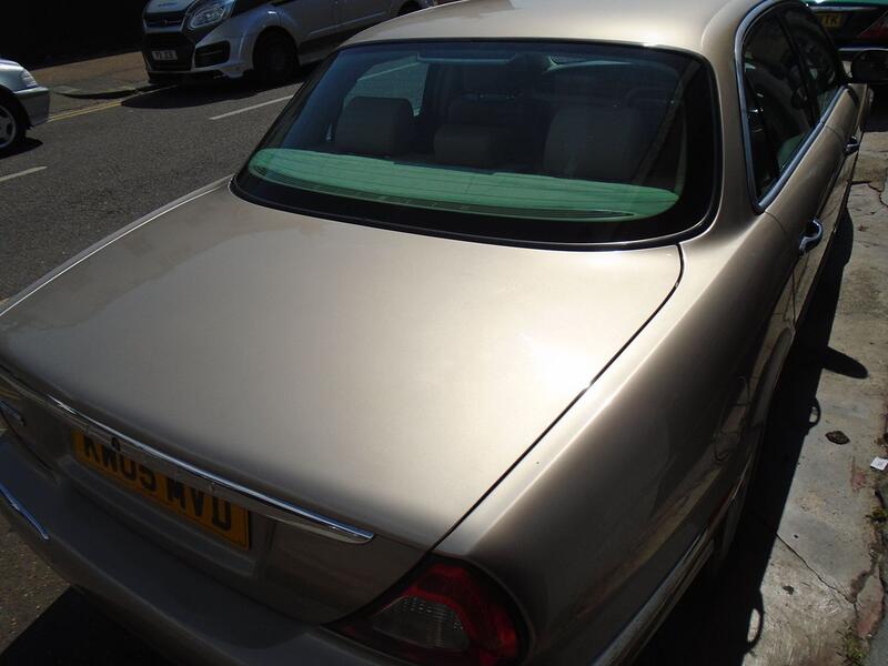 JAGUAR XJ