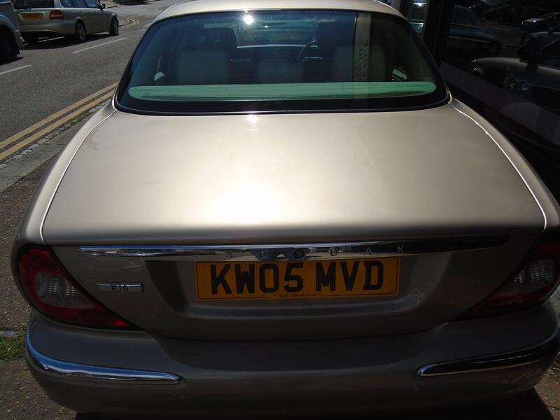 JAGUAR XJ