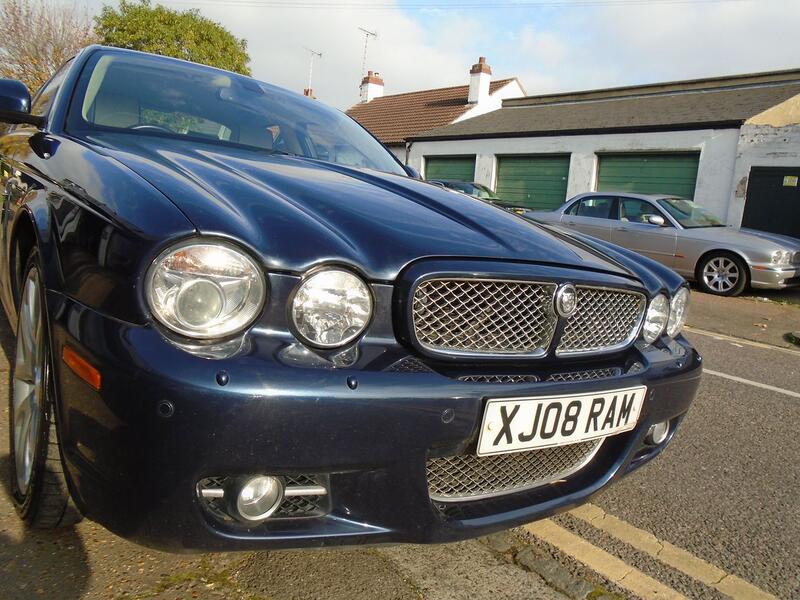 JAGUAR XJ