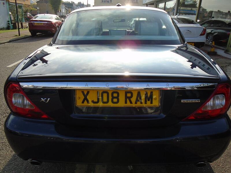 JAGUAR XJ