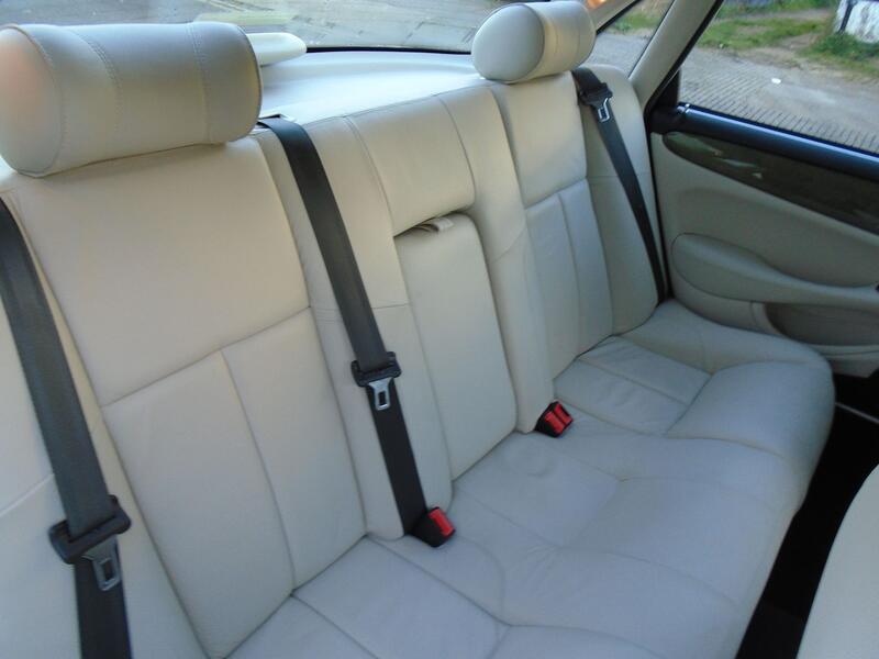 JAGUAR XJR