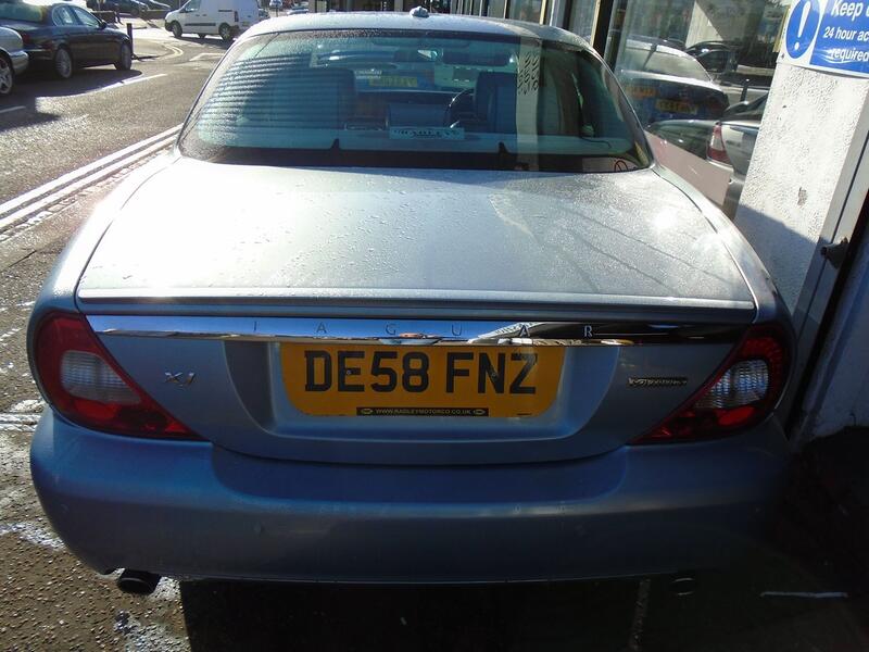 JAGUAR XJ