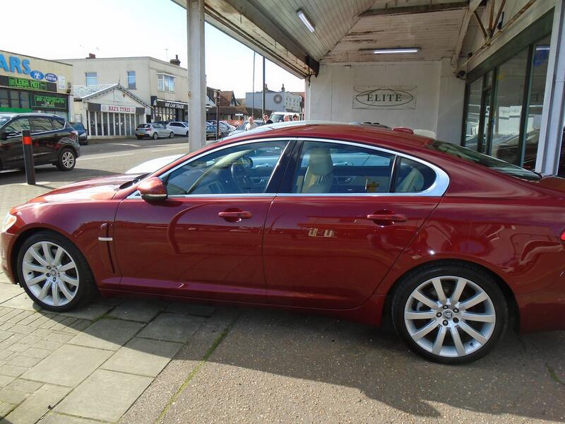JAGUAR XF