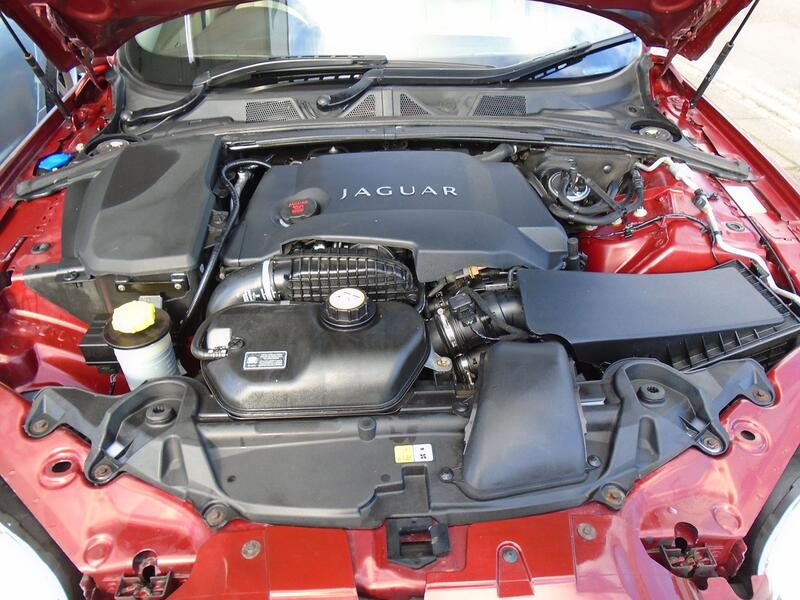 JAGUAR XF