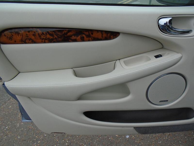 JAGUAR X-TYPE