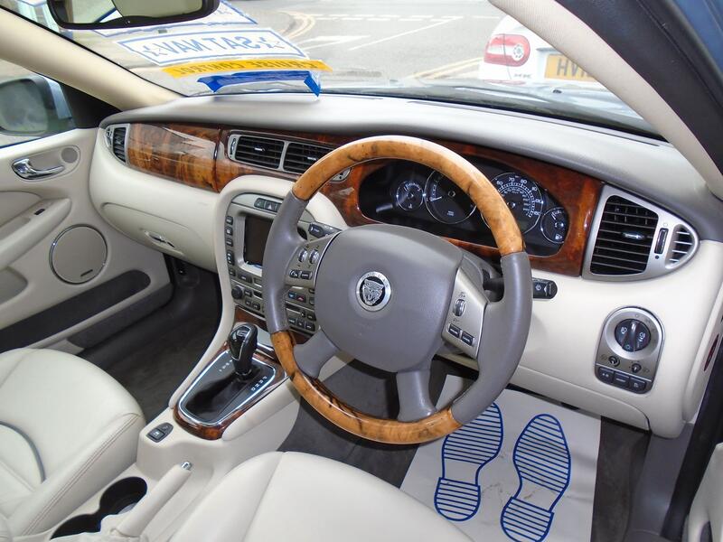 JAGUAR X-TYPE