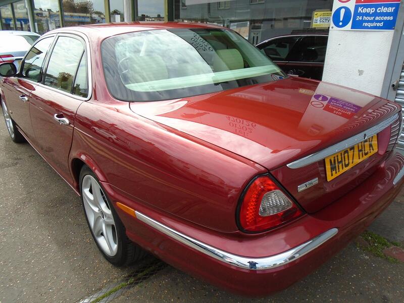 JAGUAR XJ