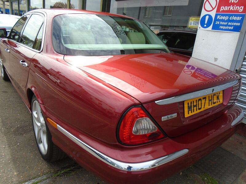 JAGUAR XJ