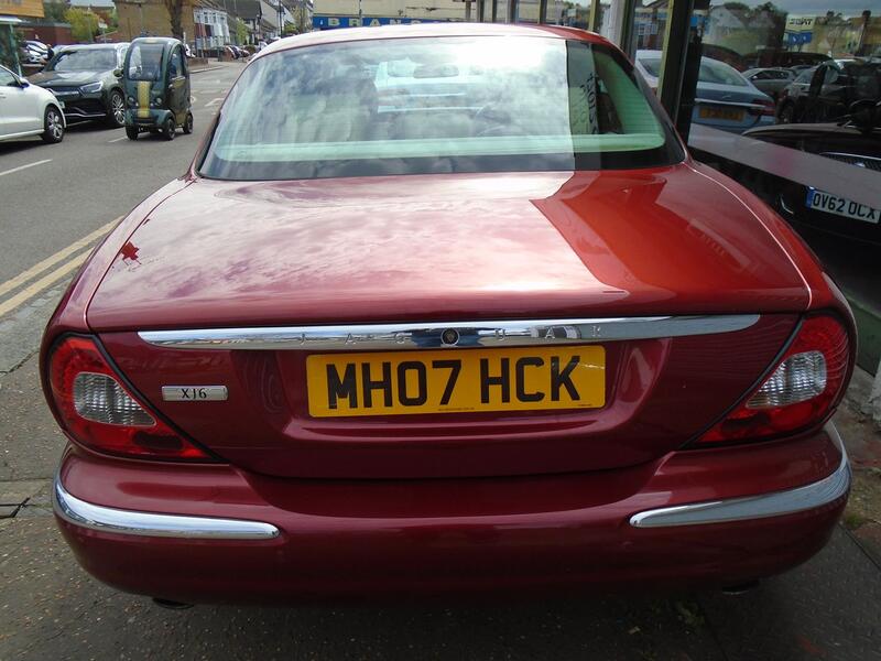 JAGUAR XJ