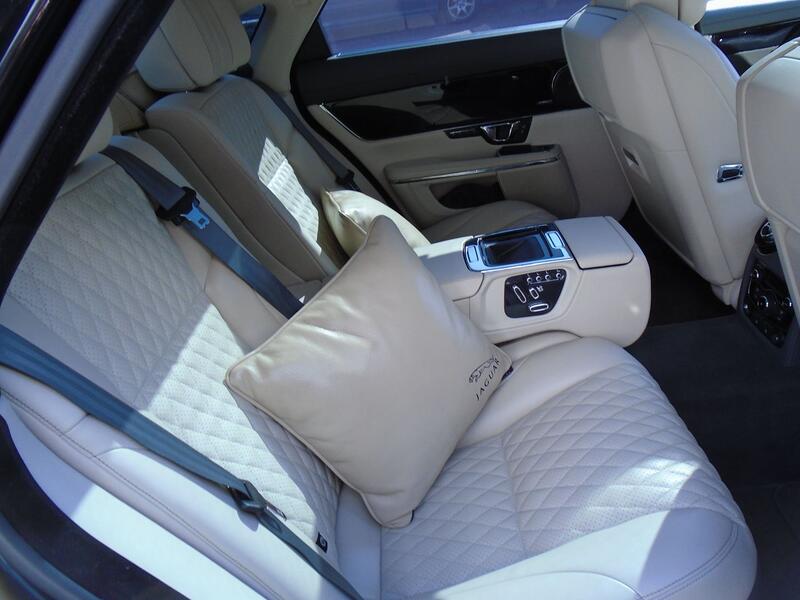 JAGUAR XJ