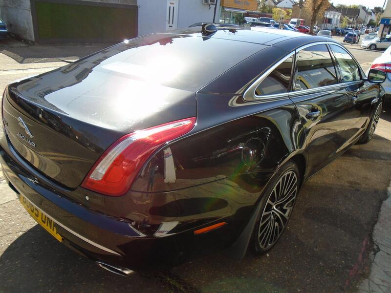JAGUAR XJ