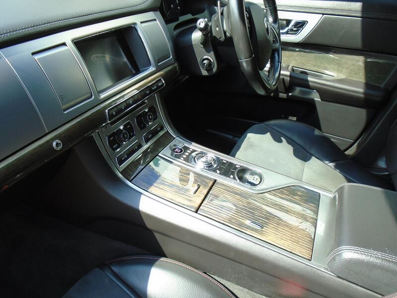 JAGUAR XF