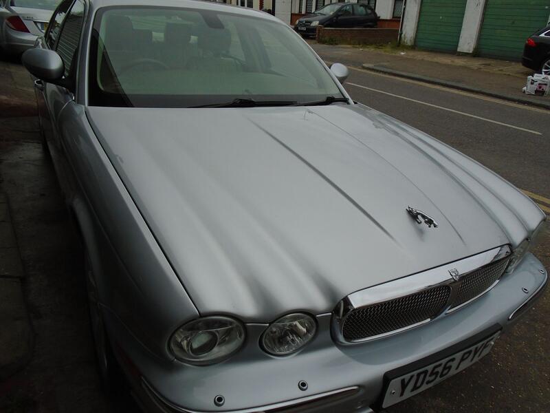 View JAGUAR XJ 2.7 TDVi Sovereign