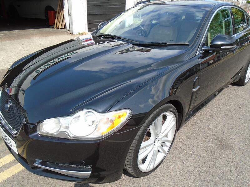View JAGUAR XF 3.0 d S V6 Portfolio