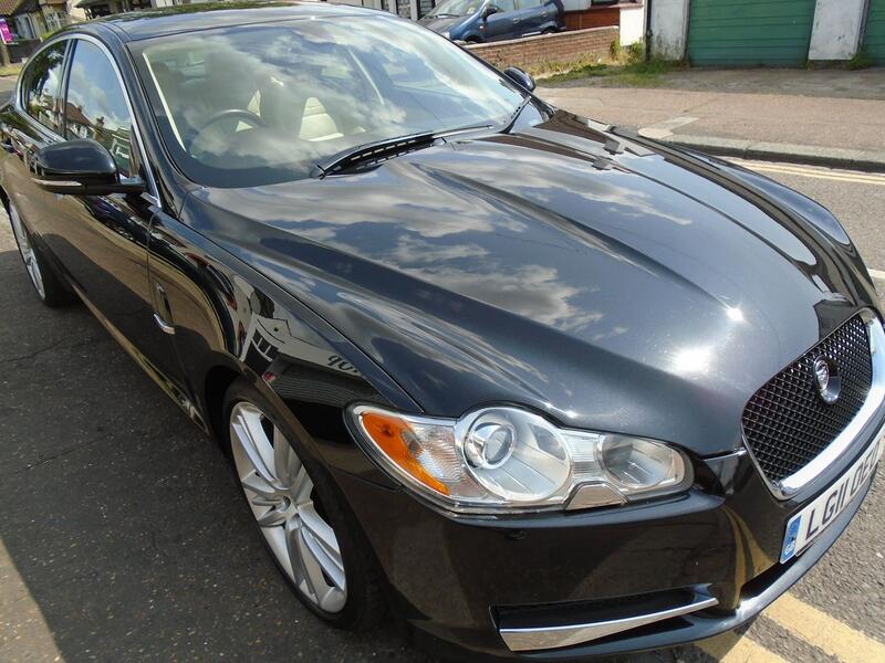 View JAGUAR XF 3.0 d S V6 Portfolio