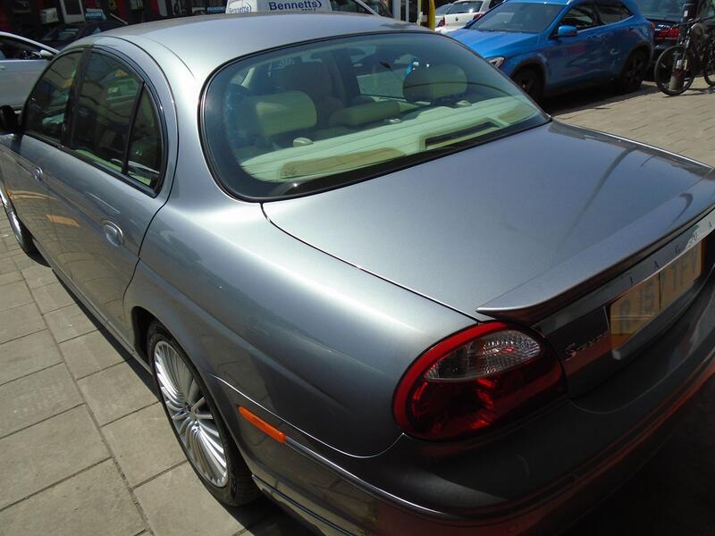 JAGUAR S-TYPE