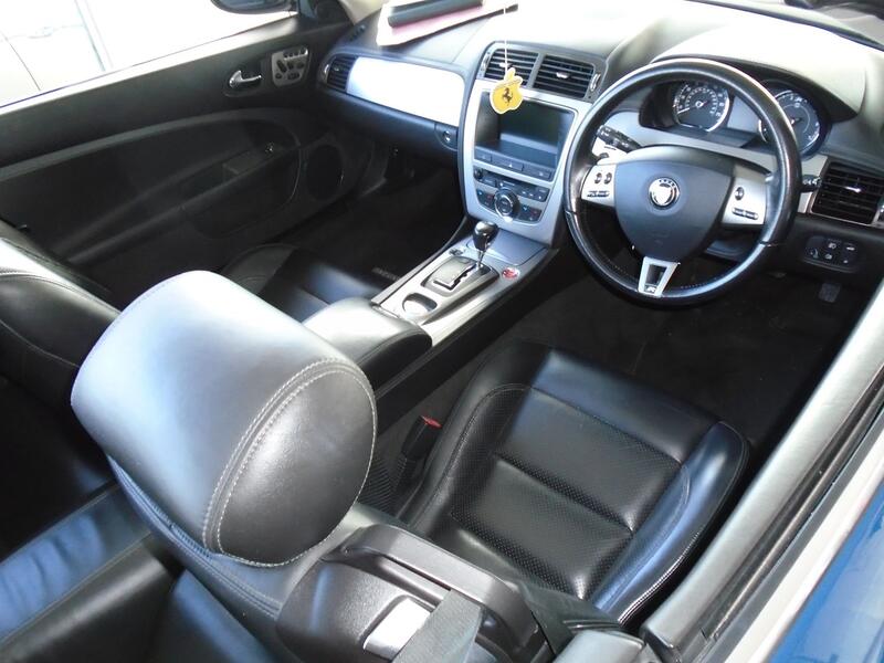View JAGUAR XKR 4.2 XKR CONVERTIBLE