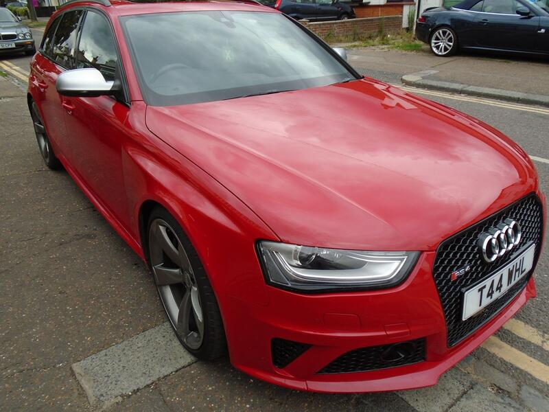View AUDI RS4 4.2 FSI V8