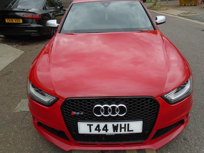 View AUDI RS4 4.2 FSI V8