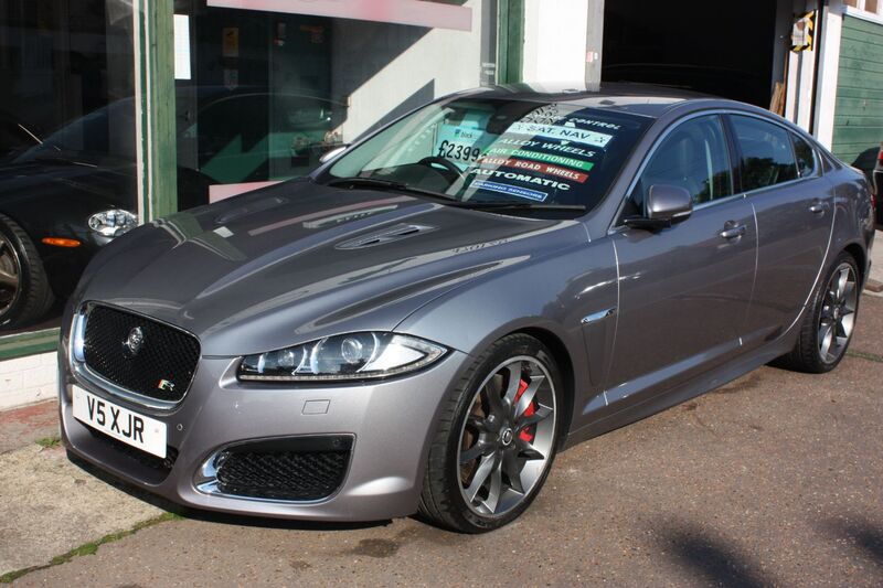 View JAGUAR XF V8 R