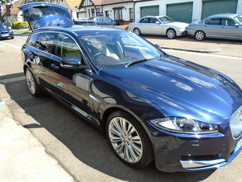 View JAGUAR XF D PORTFOLIO SPORTBRAKE