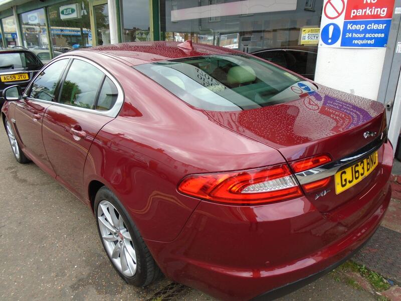 JAGUAR XF